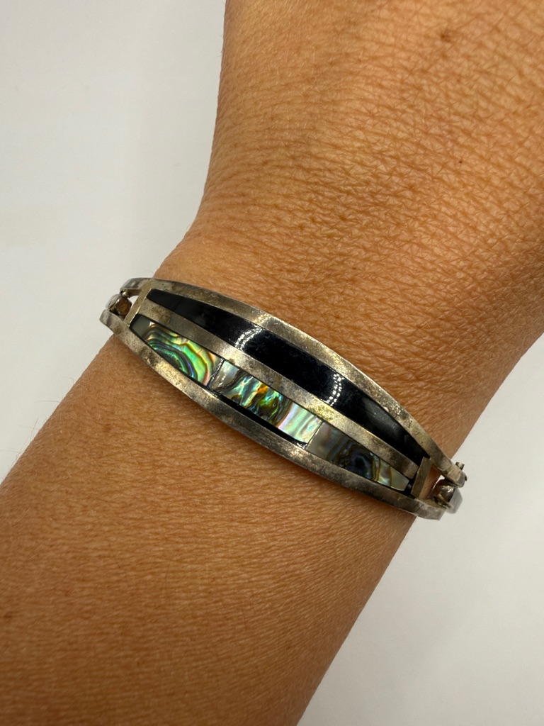 Vintage Alpaca Mexico Silver Tone Abalone Shell Black Bangle Cuff Bracelet 35$
